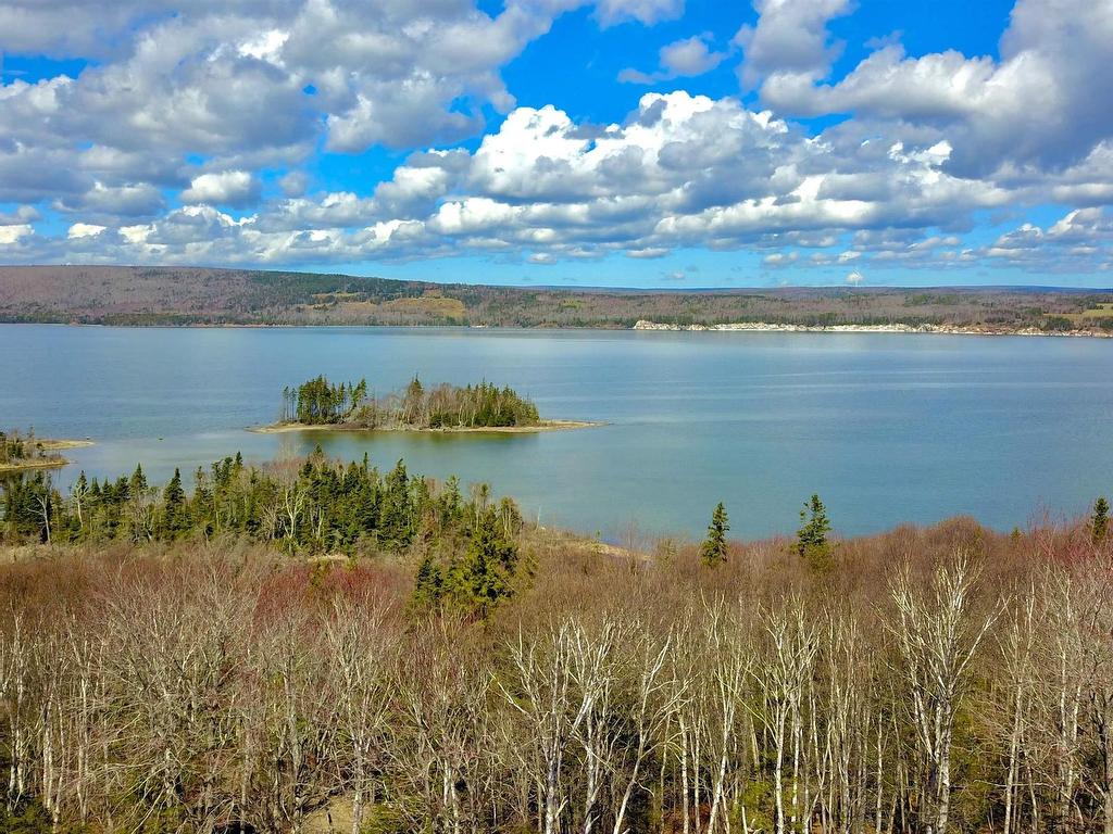 












8212 Kempt Head Road

,
Kempt Head,




NS
B1X 1R8


