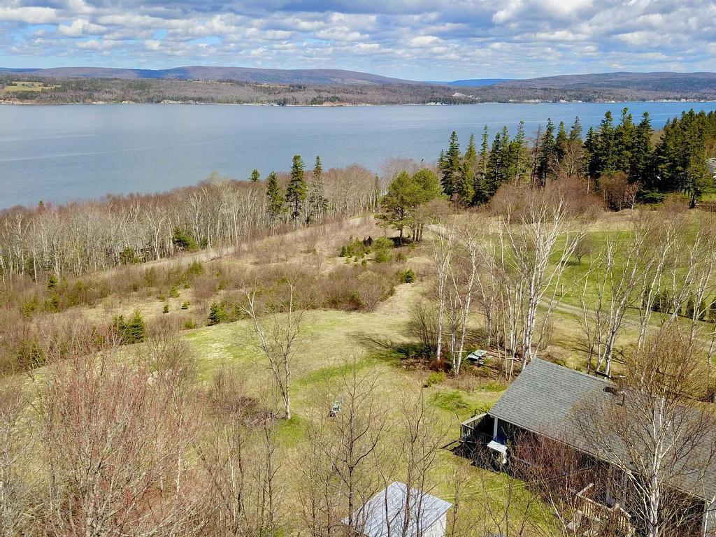 












8212 Kempt Head Road

,
Kempt Head,




NS
B1X 1R8

