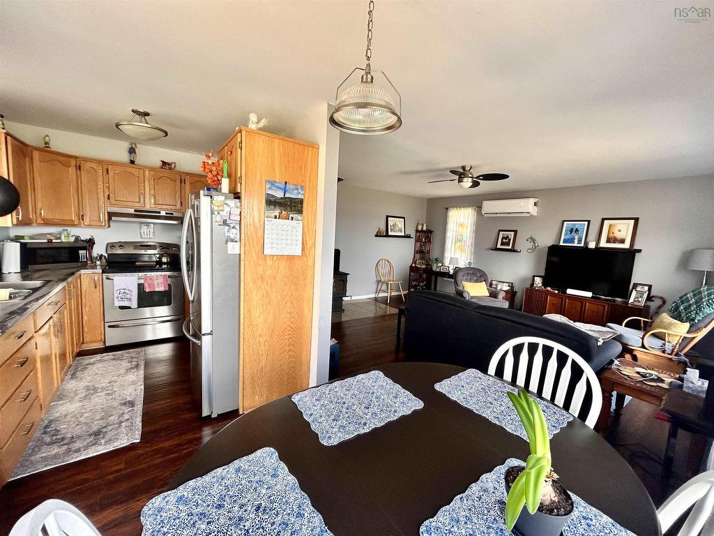 












8212 Kempt Head Road

,
Kempt Head,




NS
B1X 1R8


