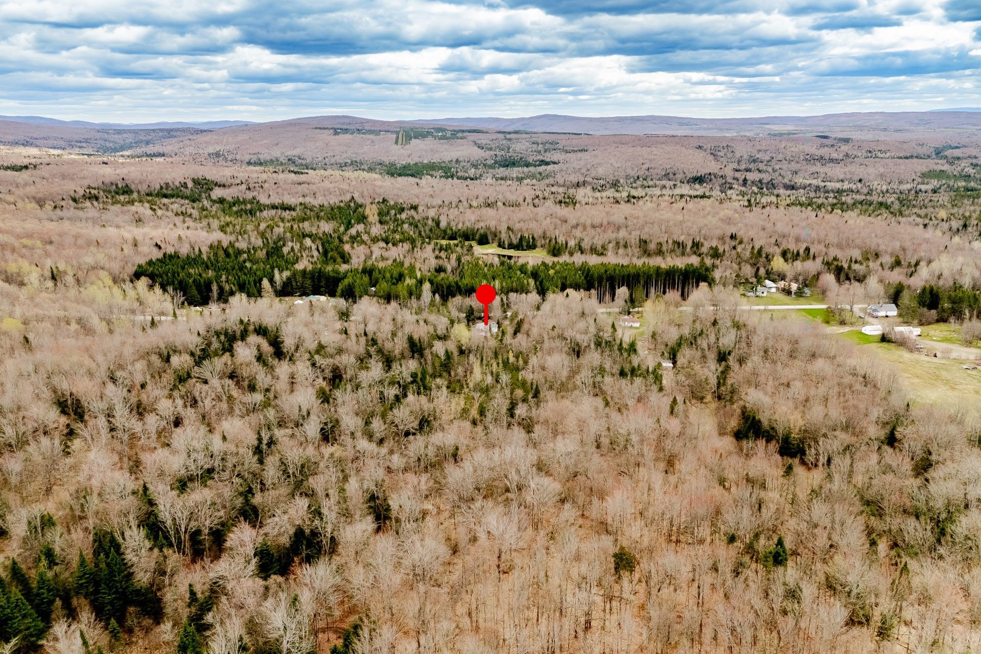 









2185Z


Route 210

,
Newport,







QC
J0B3A0

