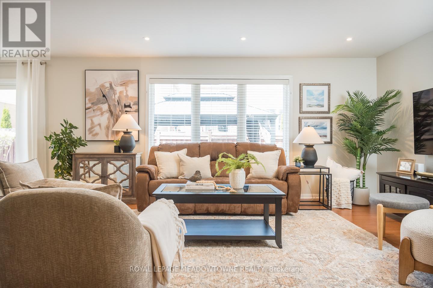 












439 POZBOU CRESCENT

,
Milton,




Ontario
L9T8H8

