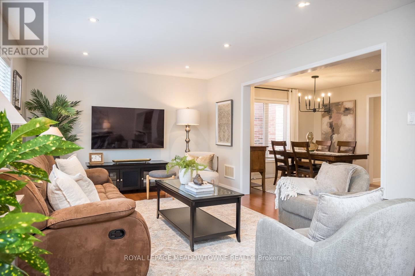 












439 POZBOU CRESCENT

,
Milton,




Ontario
L9T8H8

