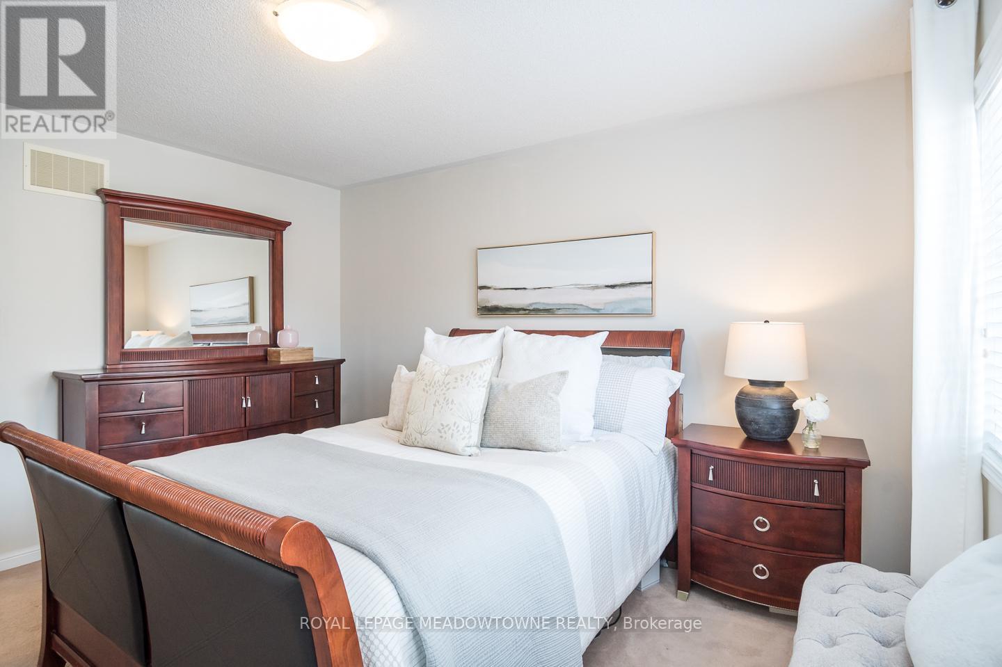 












439 POZBOU CRESCENT

,
Milton,




Ontario
L9T8H8

