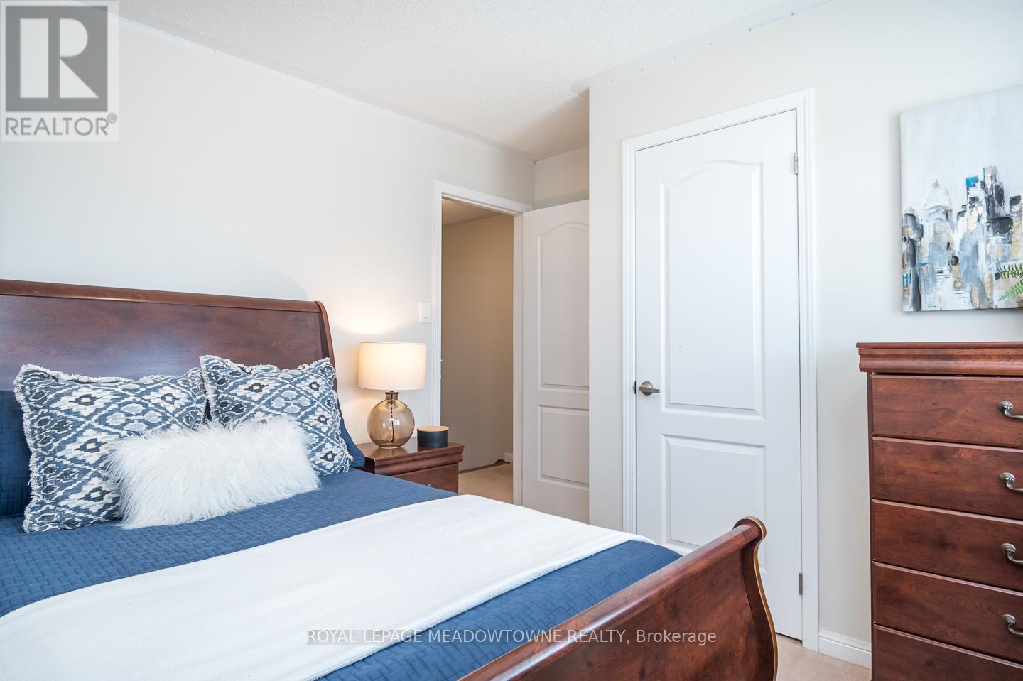 












439 POZBOU CRESCENT

,
Milton,




Ontario
L9T8H8

