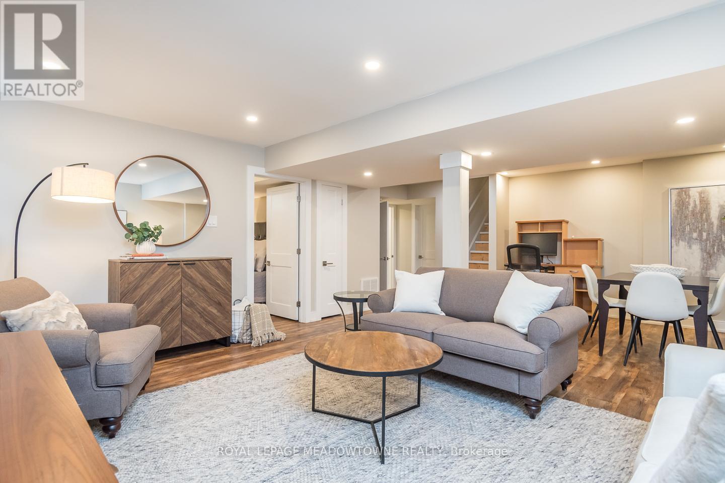 












439 POZBOU CRESCENT

,
Milton,




Ontario
L9T8H8

