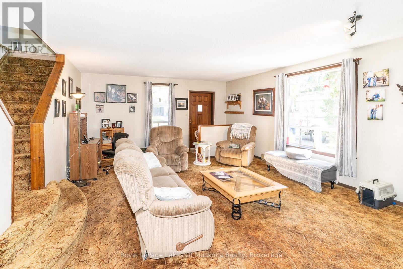 












555 WAGNER STREET

,
Gravenhurst (Muskoka (S)),




Ontario
P1P1E1

