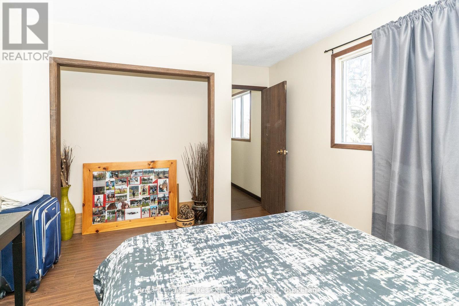 












555 WAGNER STREET

,
Gravenhurst (Muskoka (S)),




Ontario
P1P1E1

