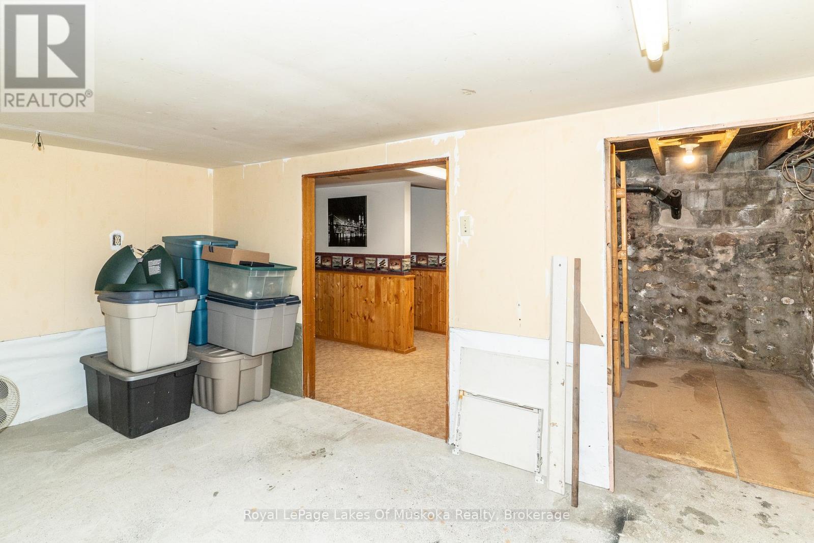 












555 WAGNER STREET

,
Gravenhurst (Muskoka (S)),




Ontario
P1P1E1

