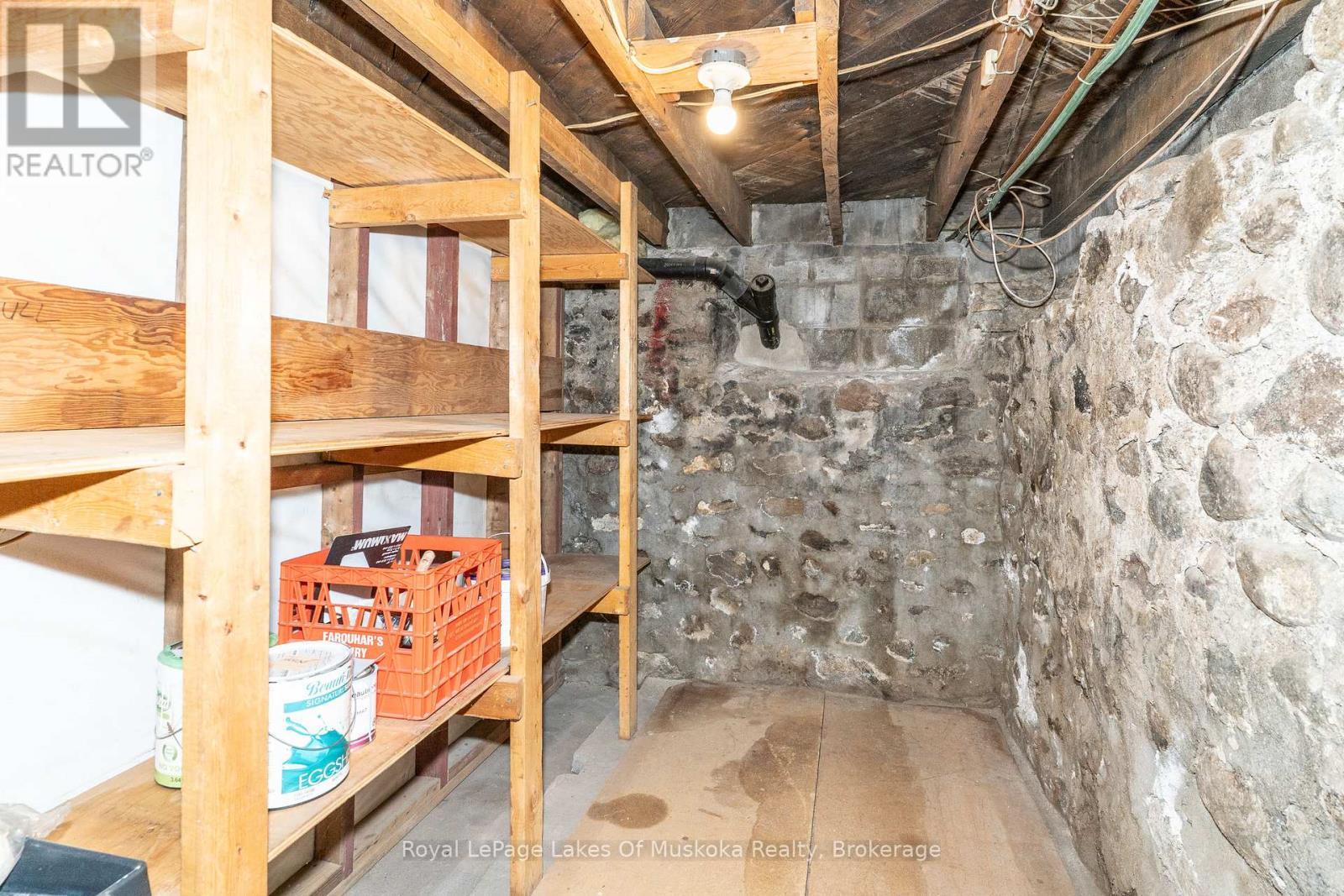 












555 WAGNER STREET

,
Gravenhurst (Muskoka (S)),




Ontario
P1P1E1

