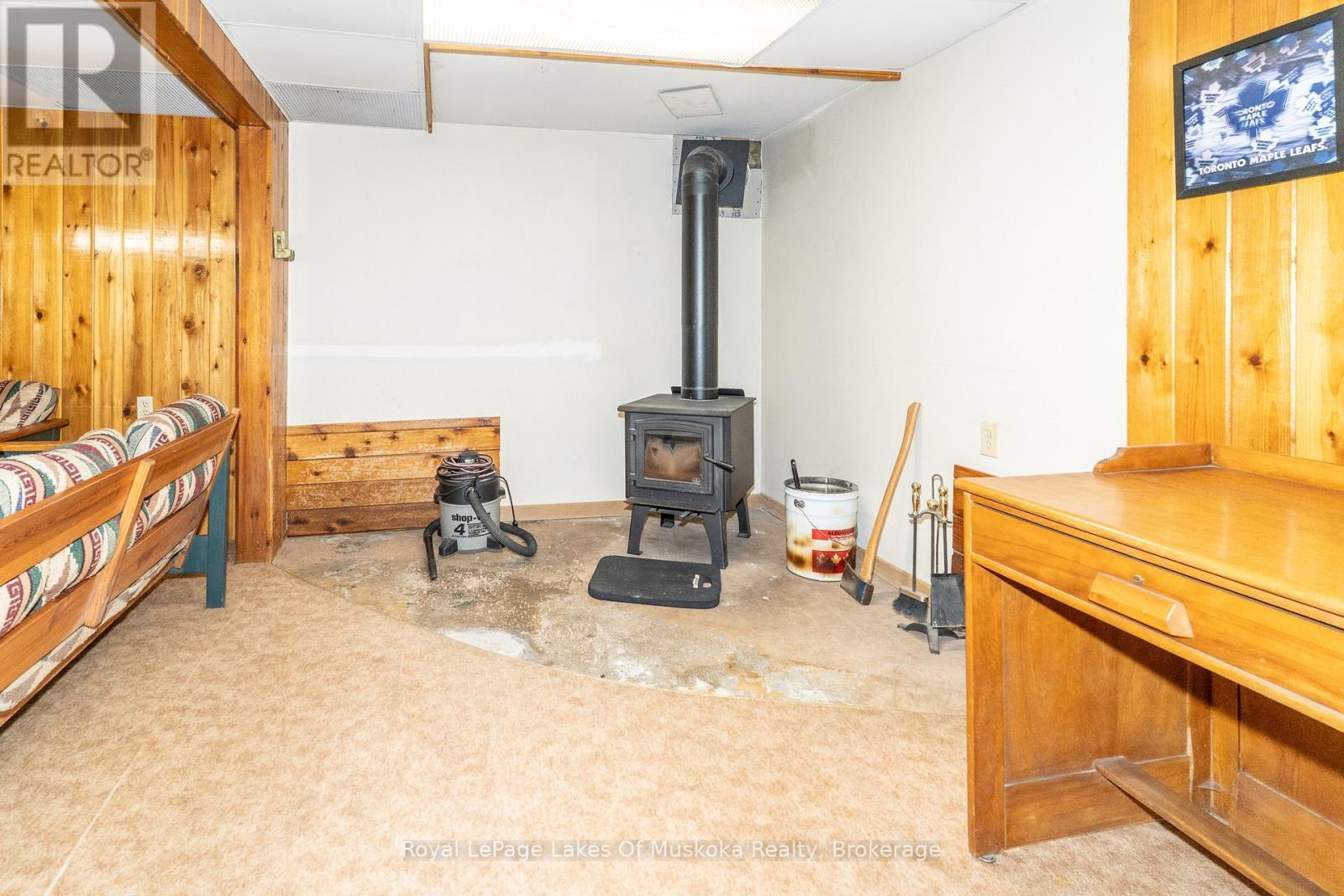 












555 WAGNER STREET

,
Gravenhurst (Muskoka (S)),




Ontario
P1P1E1

