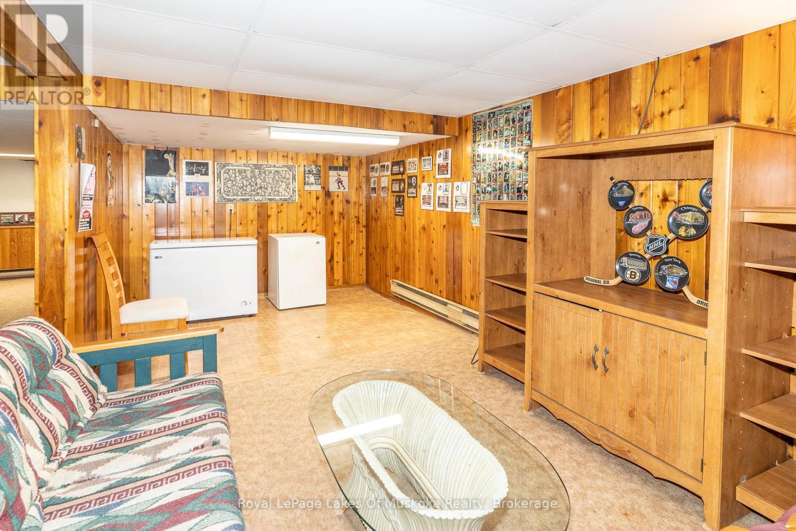












555 WAGNER STREET

,
Gravenhurst (Muskoka (S)),




Ontario
P1P1E1

