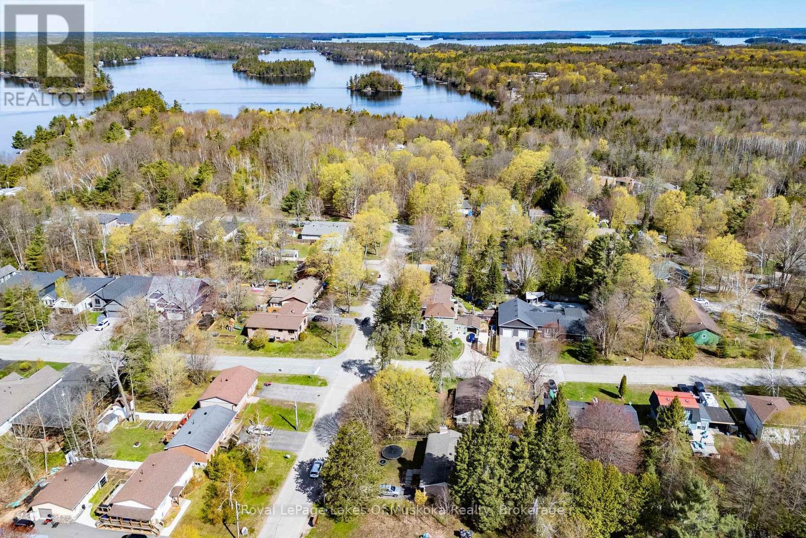 












555 WAGNER STREET

,
Gravenhurst (Muskoka (S)),




Ontario
P1P1E1

