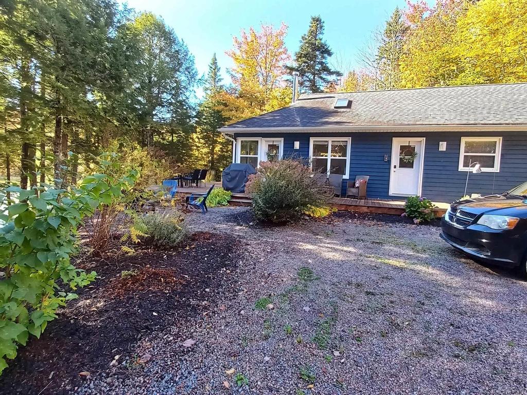 












76 Duncan Drive

,
Upper Kemptown,




NS
B0K 1V0


