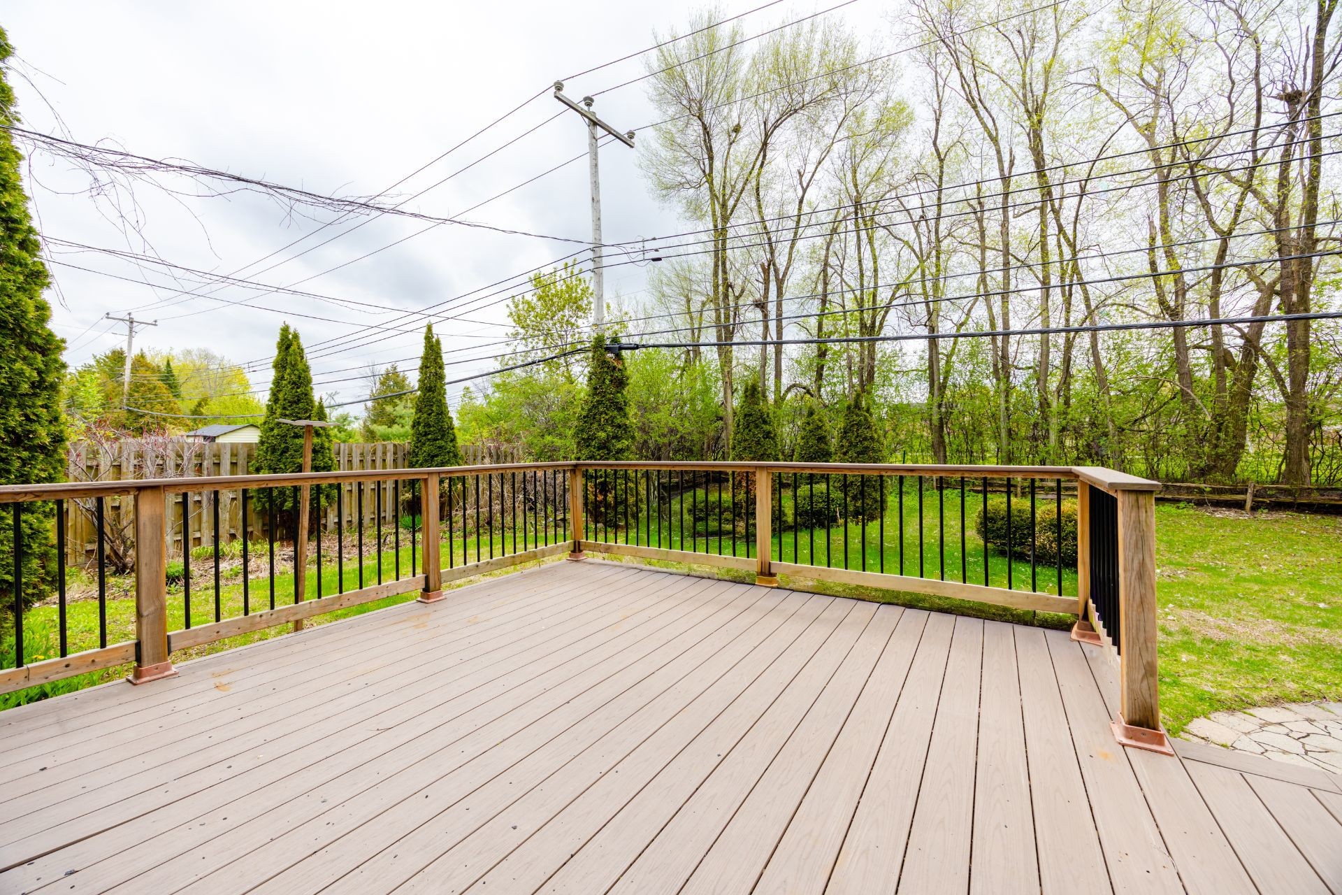 









218


Rue du Niagara

,
Kirkland,




QC
H9J3W7


