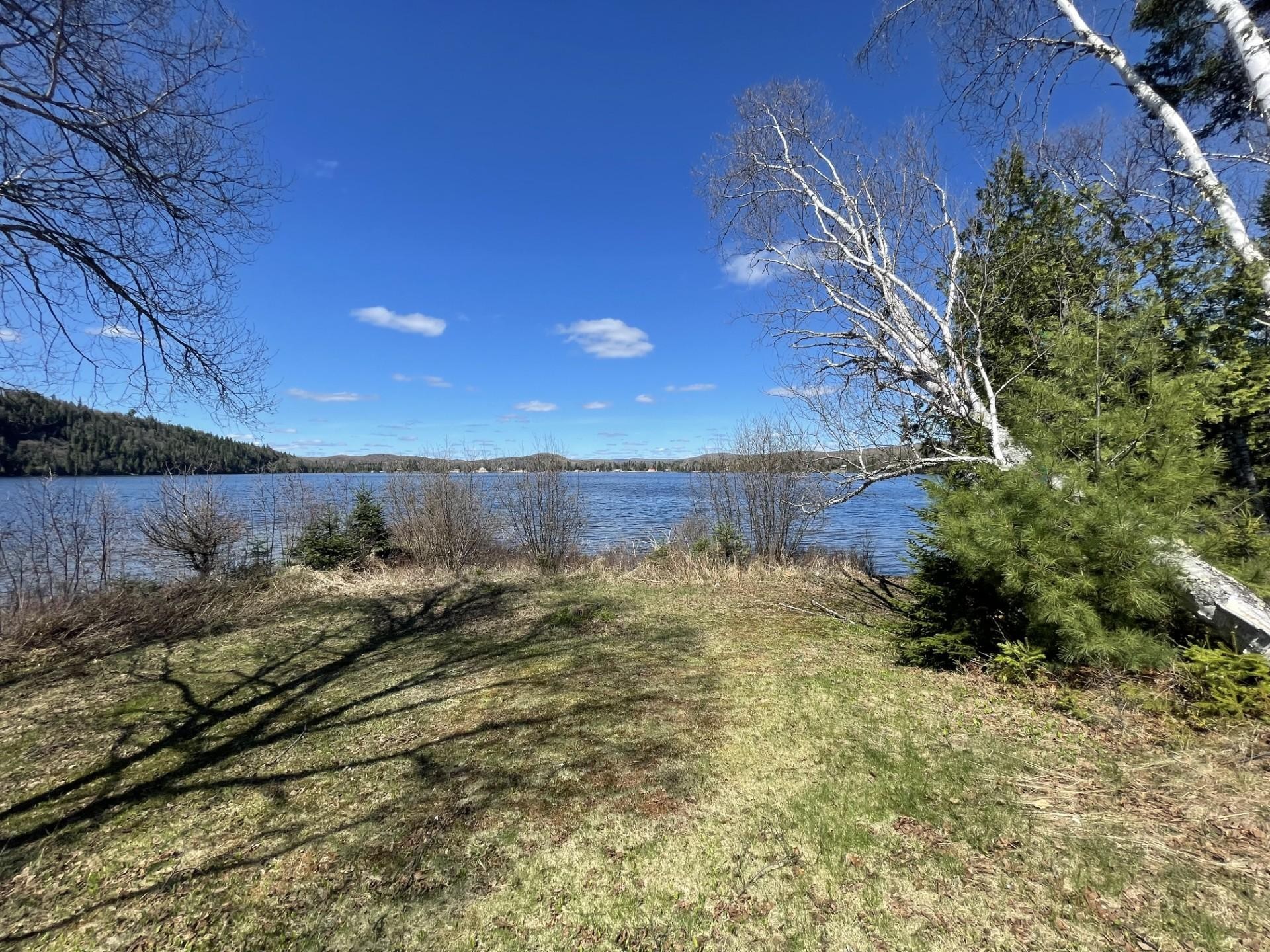 









699


Ch. du Lac-des-Cornes

,
Chute-Saint-Philippe,




QC
J0W1A0

