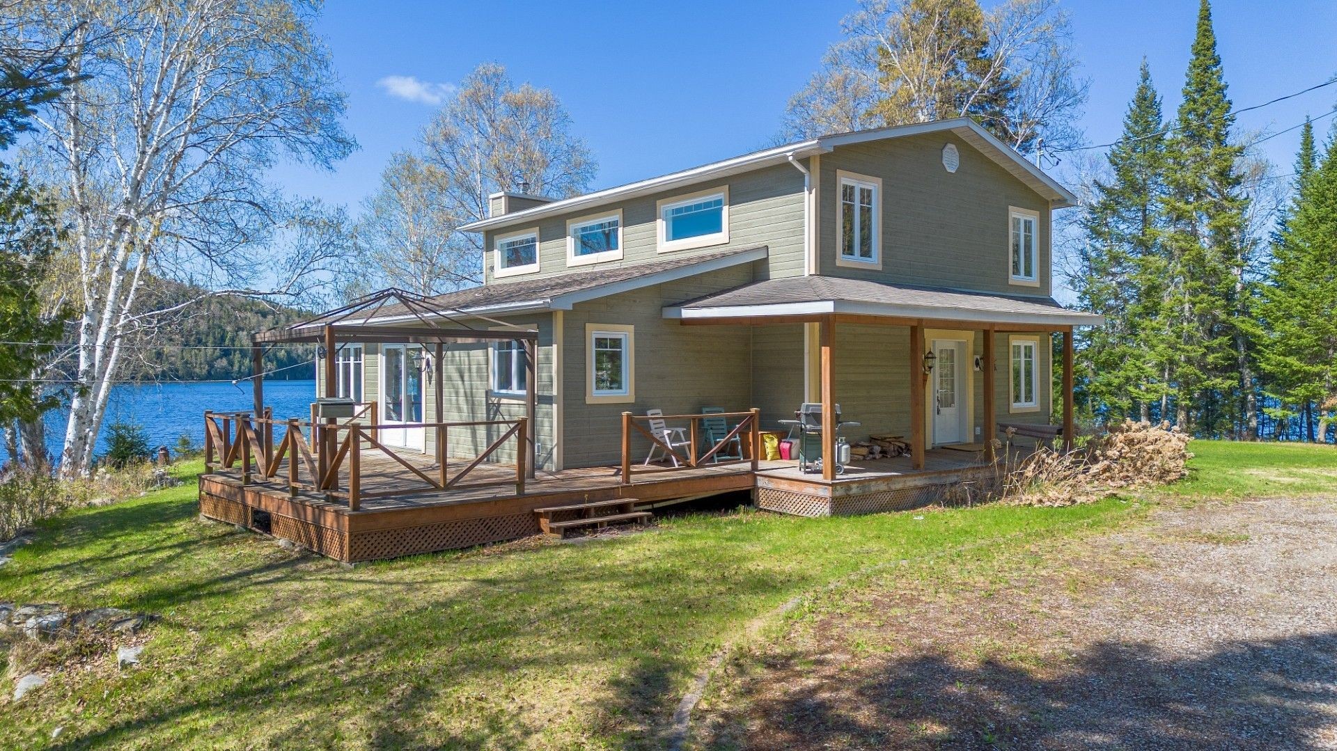 









699


Ch. du Lac-des-Cornes

,
Chute-Saint-Philippe,




QC
J0W1A0

