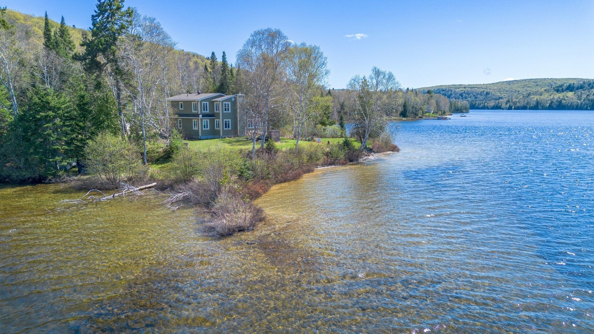









699


Ch. du Lac-des-Cornes

,
Chute-Saint-Philippe,




QC
J0W1A0

