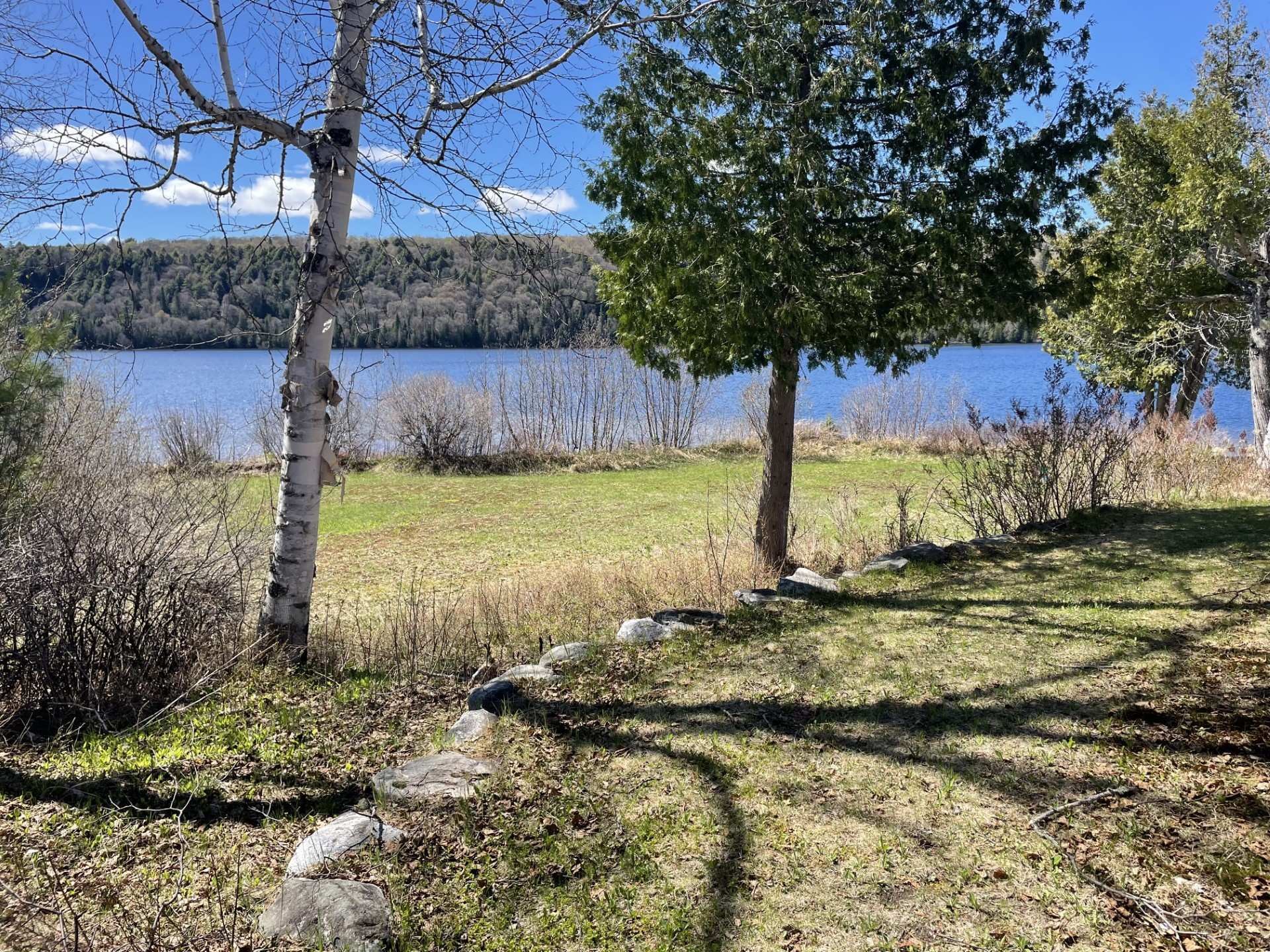 









699


Ch. du Lac-des-Cornes

,
Chute-Saint-Philippe,




QC
J0W1A0

