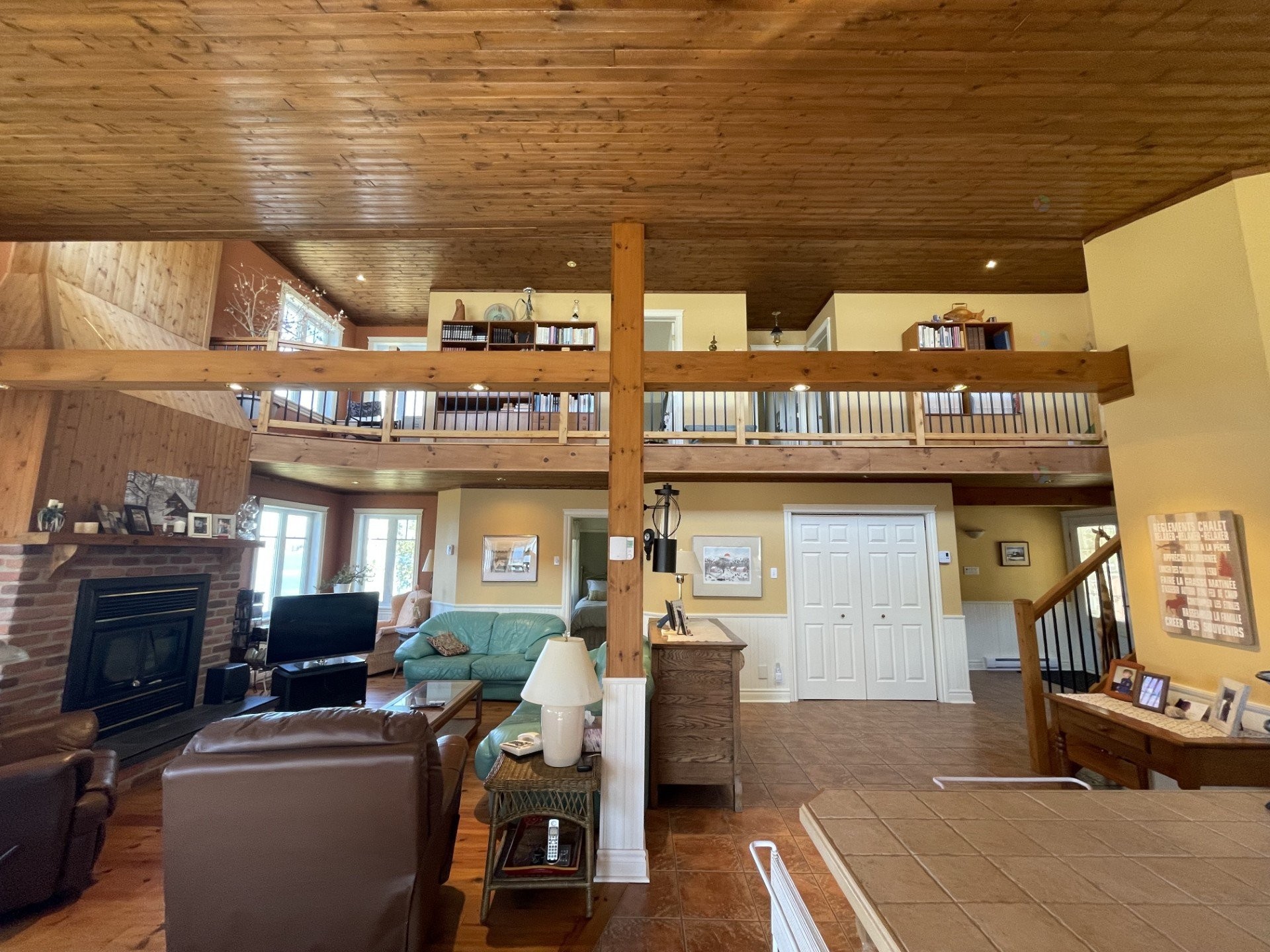 









699


Ch. du Lac-des-Cornes

,
Chute-Saint-Philippe,




QC
J0W1A0

