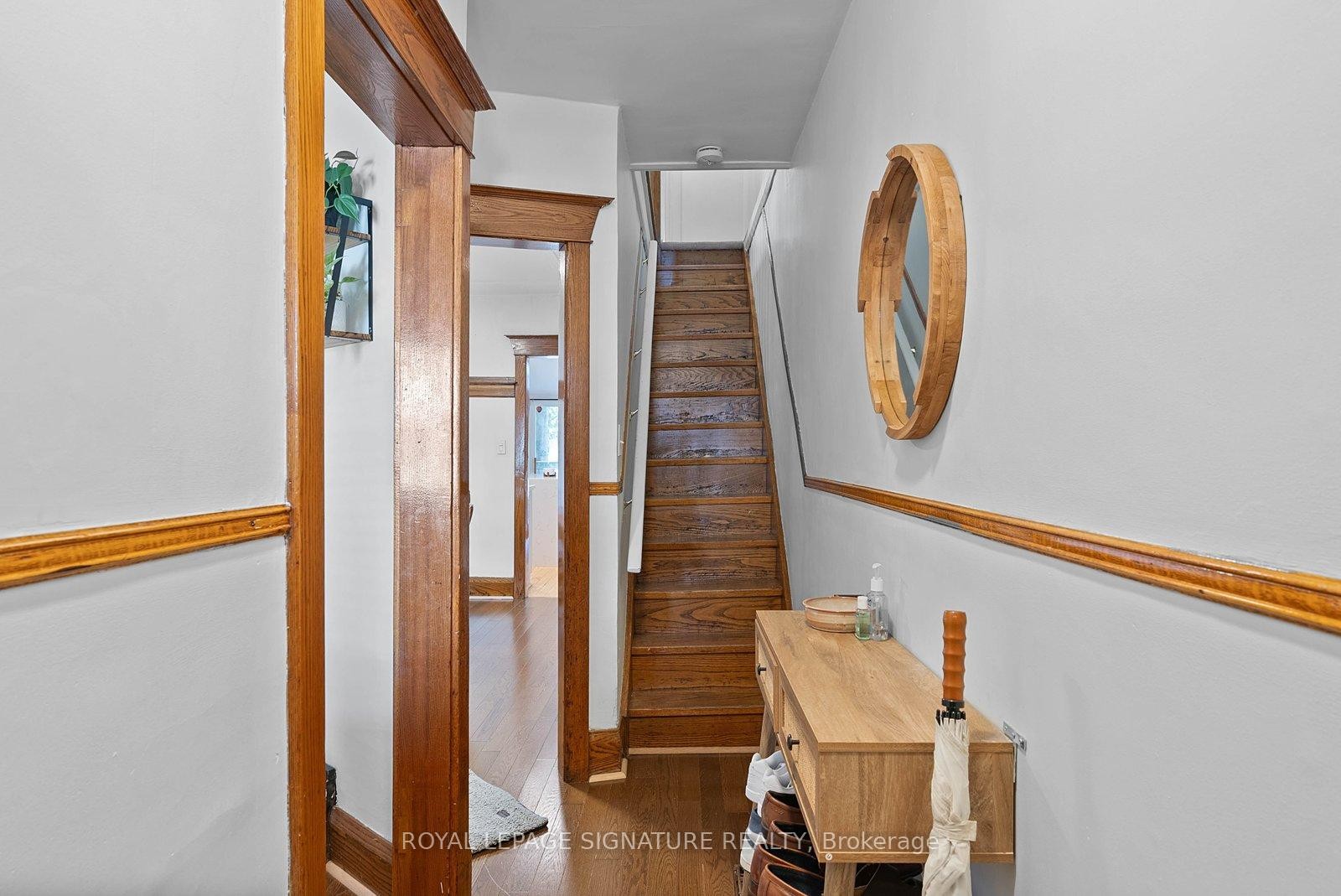 









55


Kingston

Road,
Toronto,




ON
M4L 1S5

