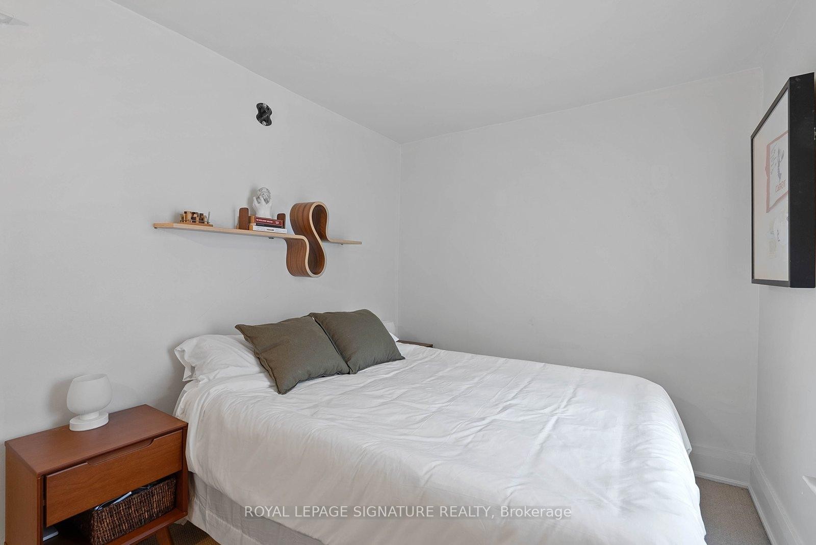 









55


Kingston

Road,
Toronto,




ON
M4L 1S5


