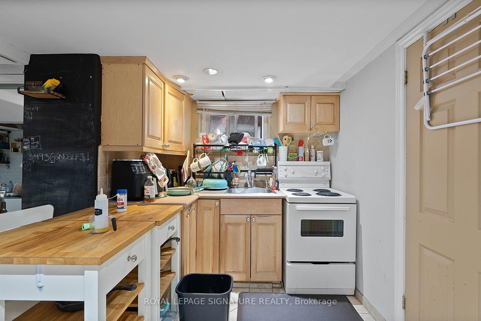 









55


Kingston

Road,
Toronto,




ON
M4L 1S5

