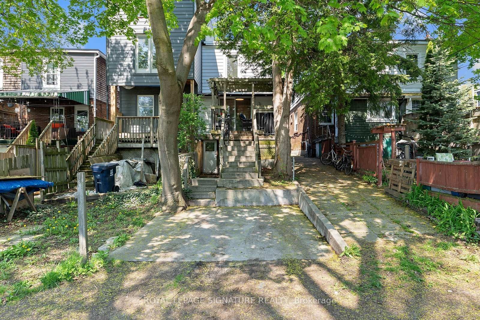 









55


Kingston

Road,
Toronto,




ON
M4L 1S5

