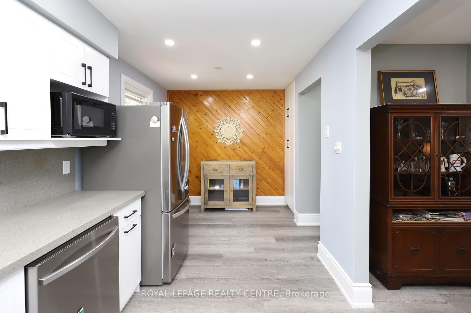 









7340


Copenhagen

Road, 35,
Mississauga,




ON
L5N 2S5

