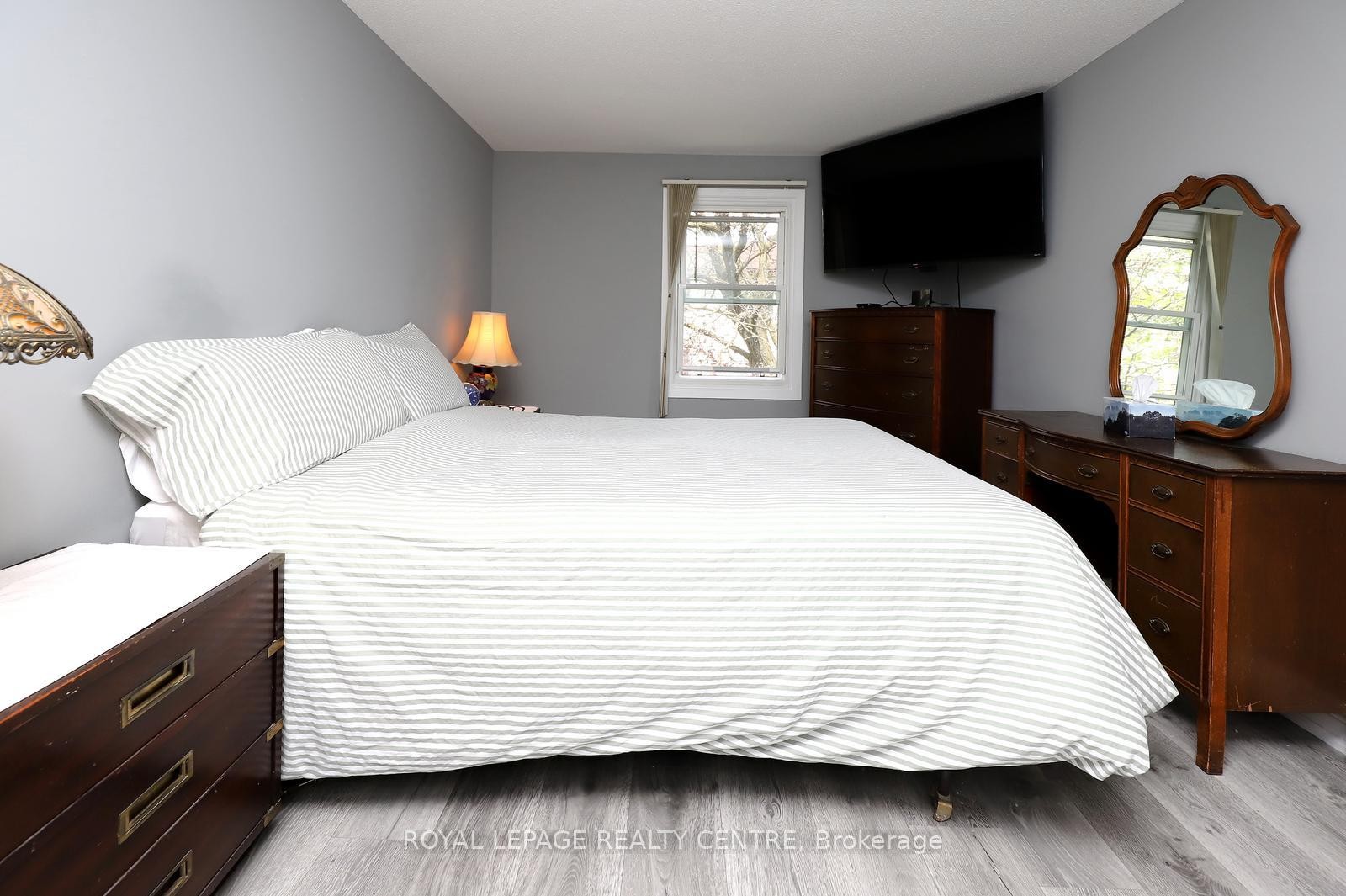 









7340


Copenhagen

Road, 35,
Mississauga,




ON
L5N 2S5


