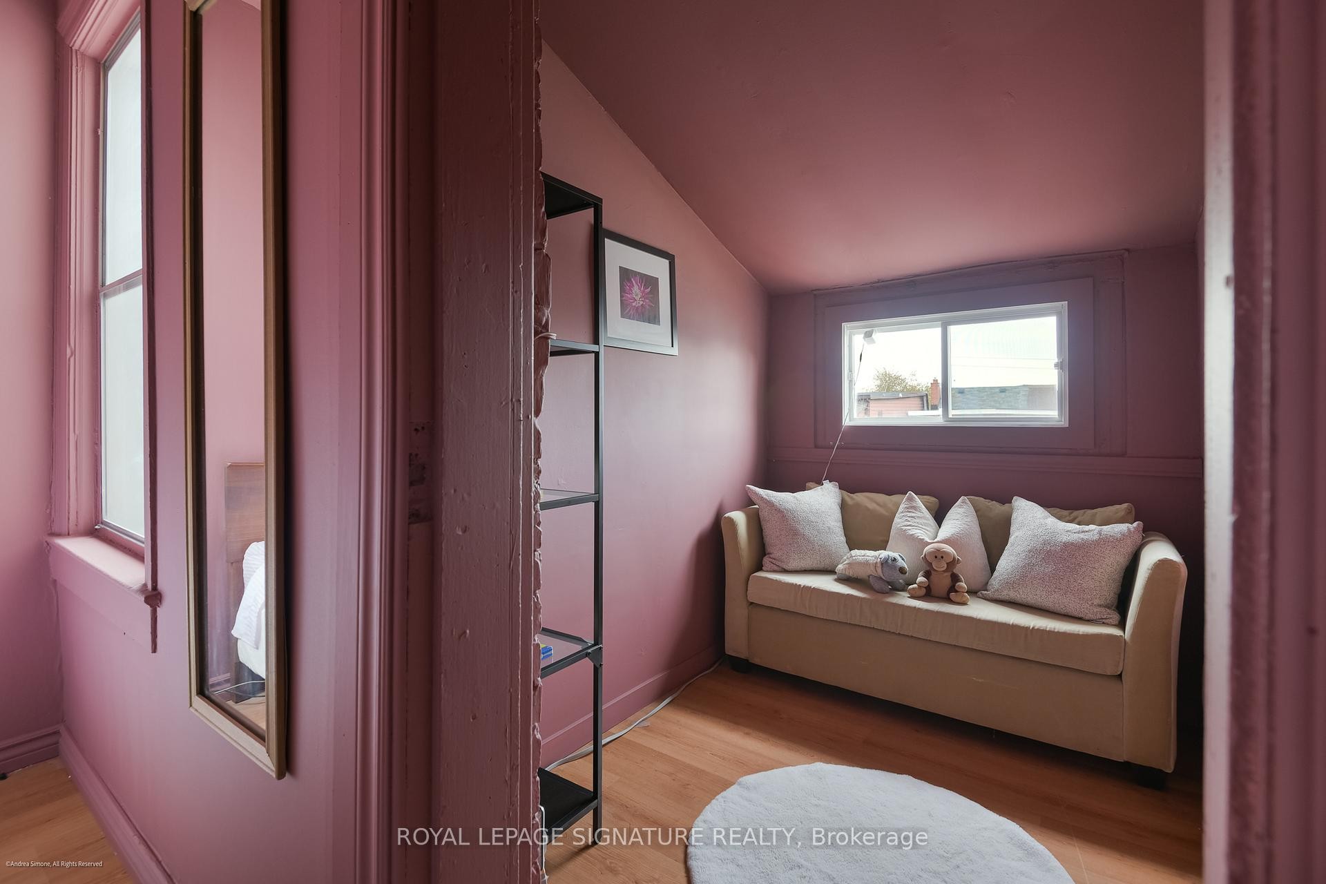 









13


Auburn

Avenue,
Toronto,




ON
M6H 2L6

