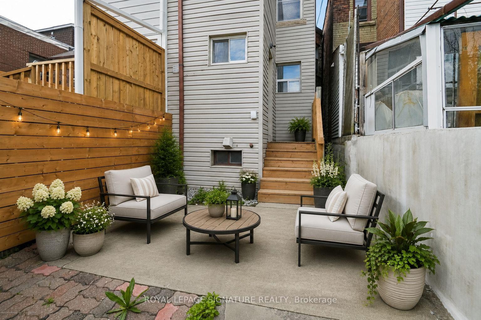 









13


Auburn

Avenue,
Toronto,




ON
M6H 2L6

