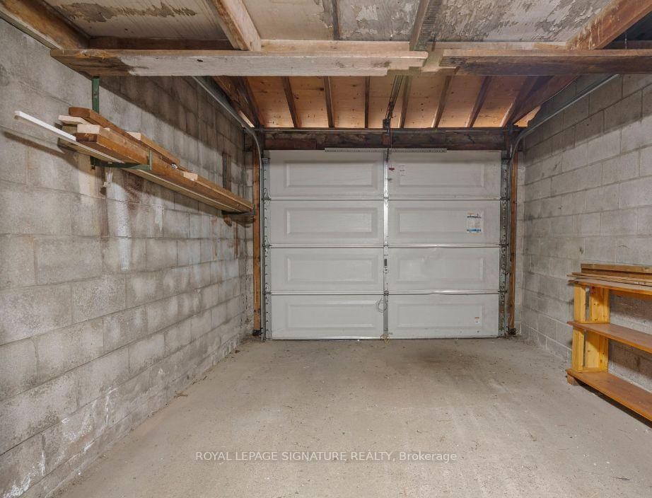 









13


Auburn

Avenue,
Toronto,




ON
M6H 2L6

