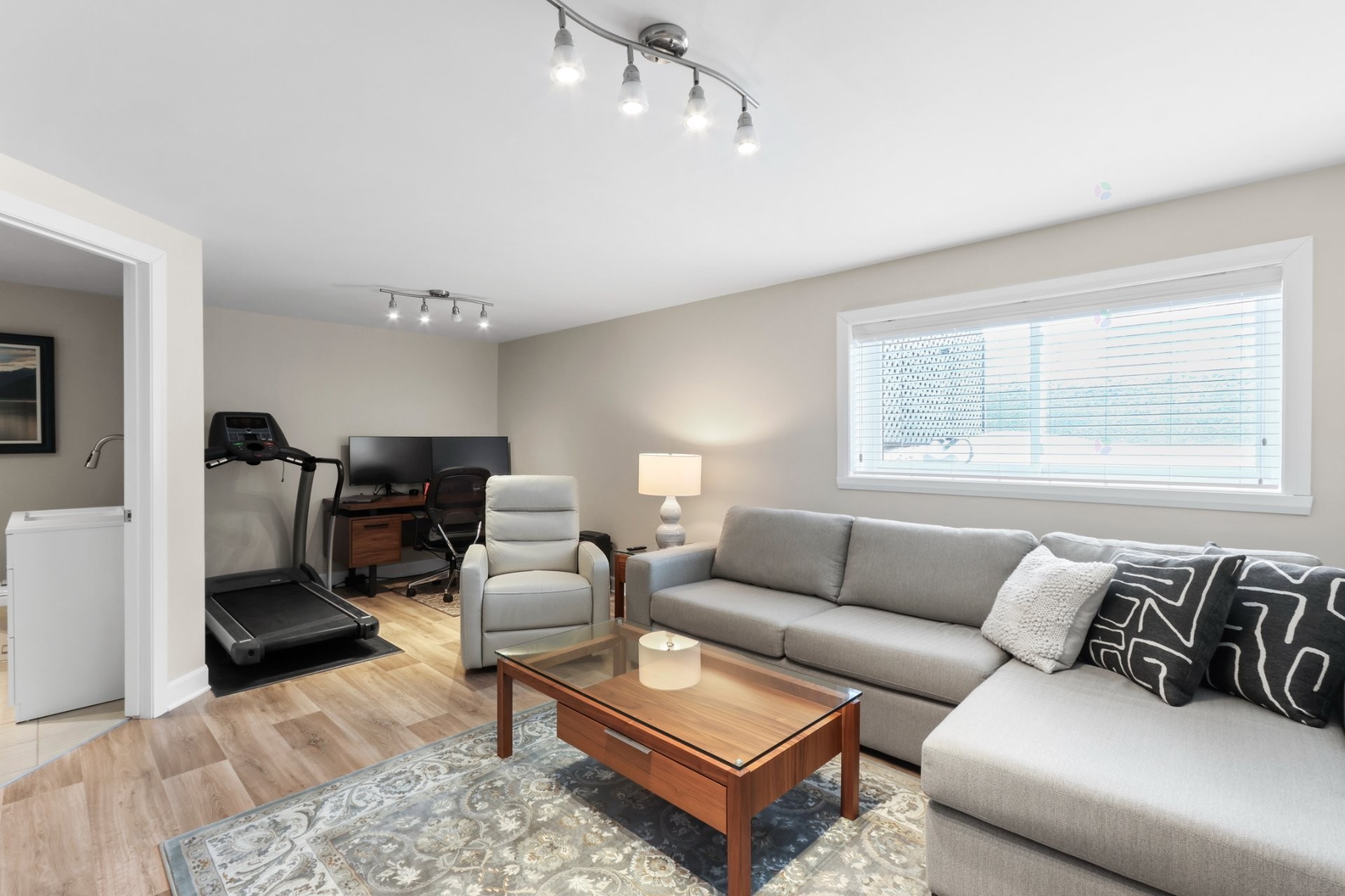 









1185


Rue Principale

, 1,
Saint-Zotique,




QC
J0P1Z0

