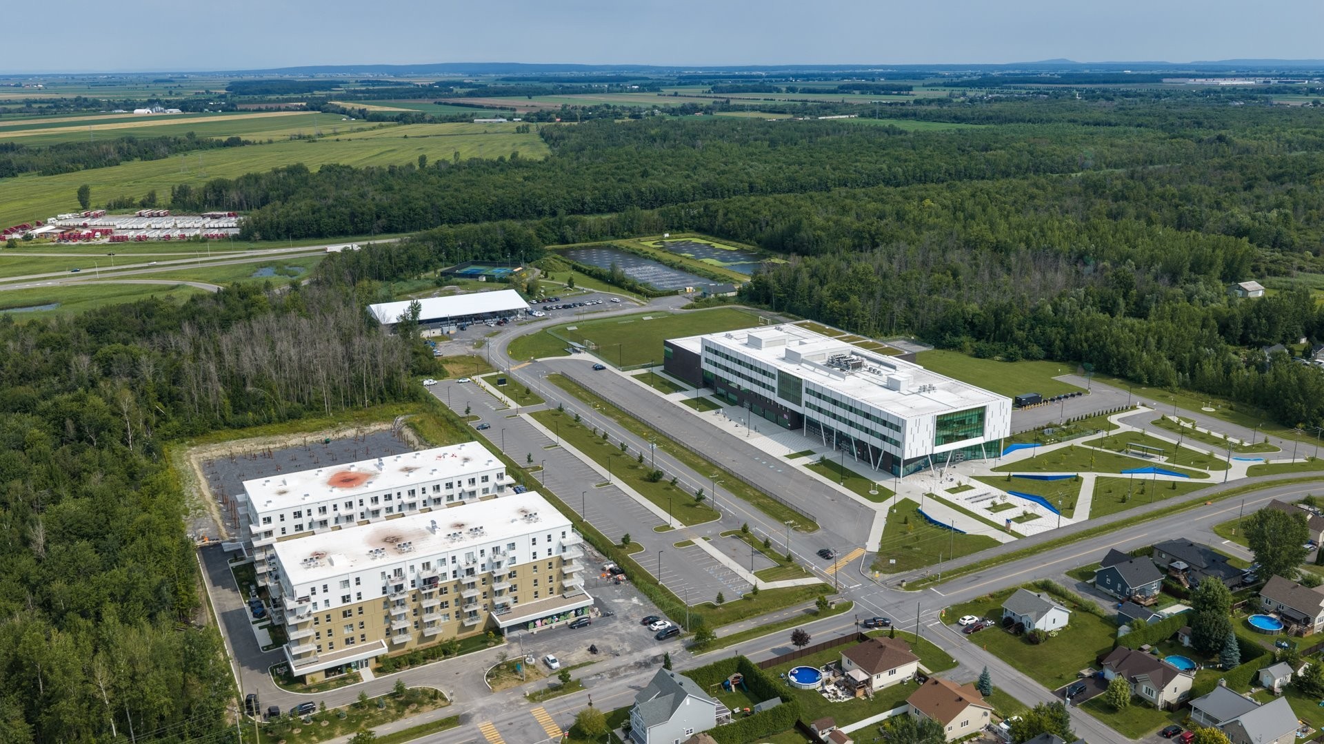 









1185


Rue Principale

, 1,
Saint-Zotique,




QC
J0P1Z0

