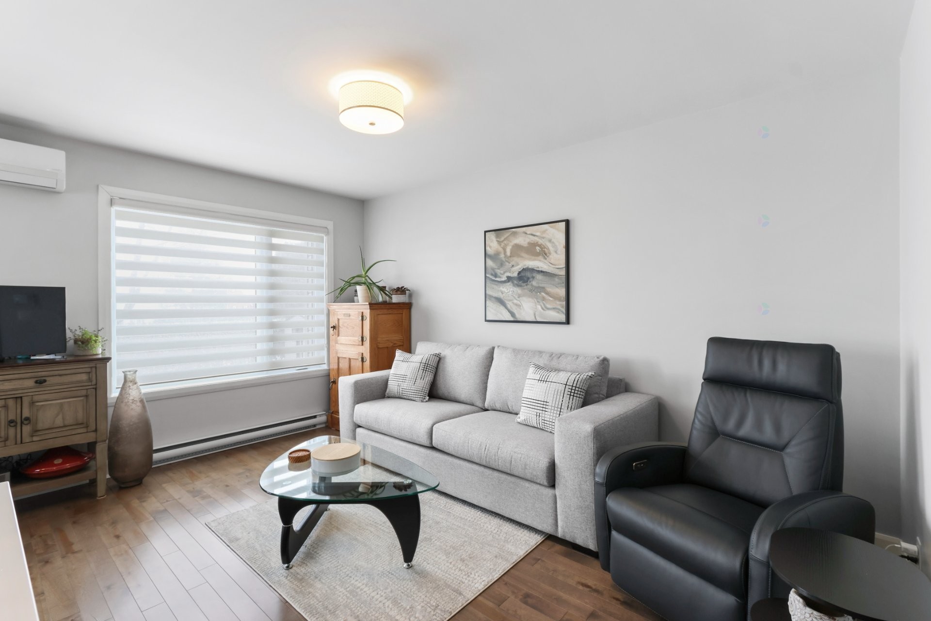 









1185


Rue Principale

, 1,
Saint-Zotique,




QC
J0P1Z0

