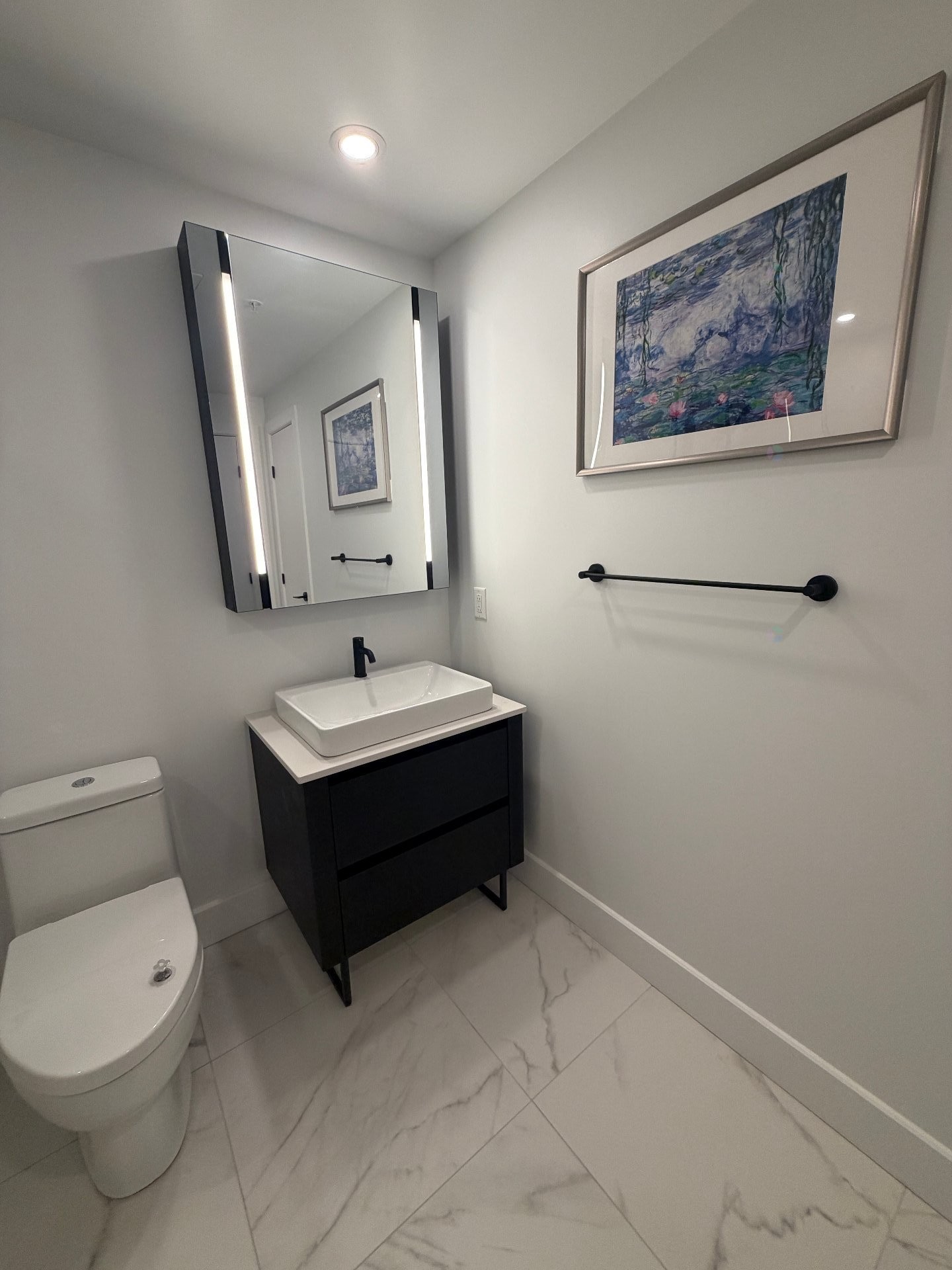 









720


Rue St-Jacques

, 2106,
Montréal (Ville-Marie),




QC
H3C1A1

