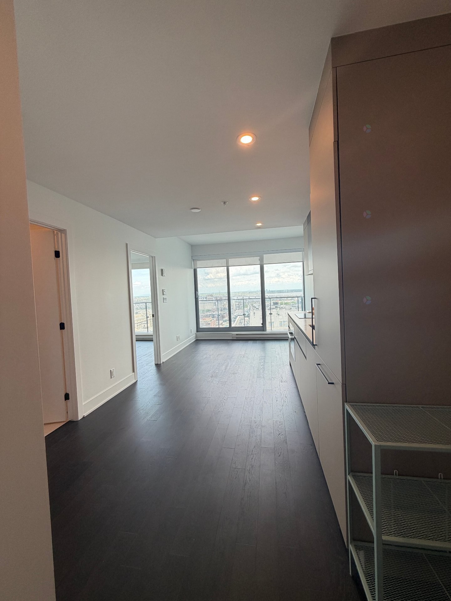 









720


Rue St-Jacques

, 2106,
Montréal (Ville-Marie),




QC
H3C1A1

