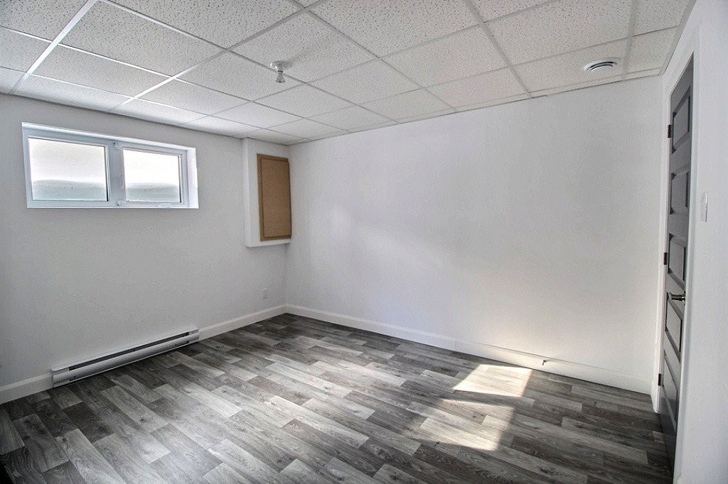 









121


Rue Frédéric

,
Saguenay (Chicoutimi),




QC
G7G4B6


