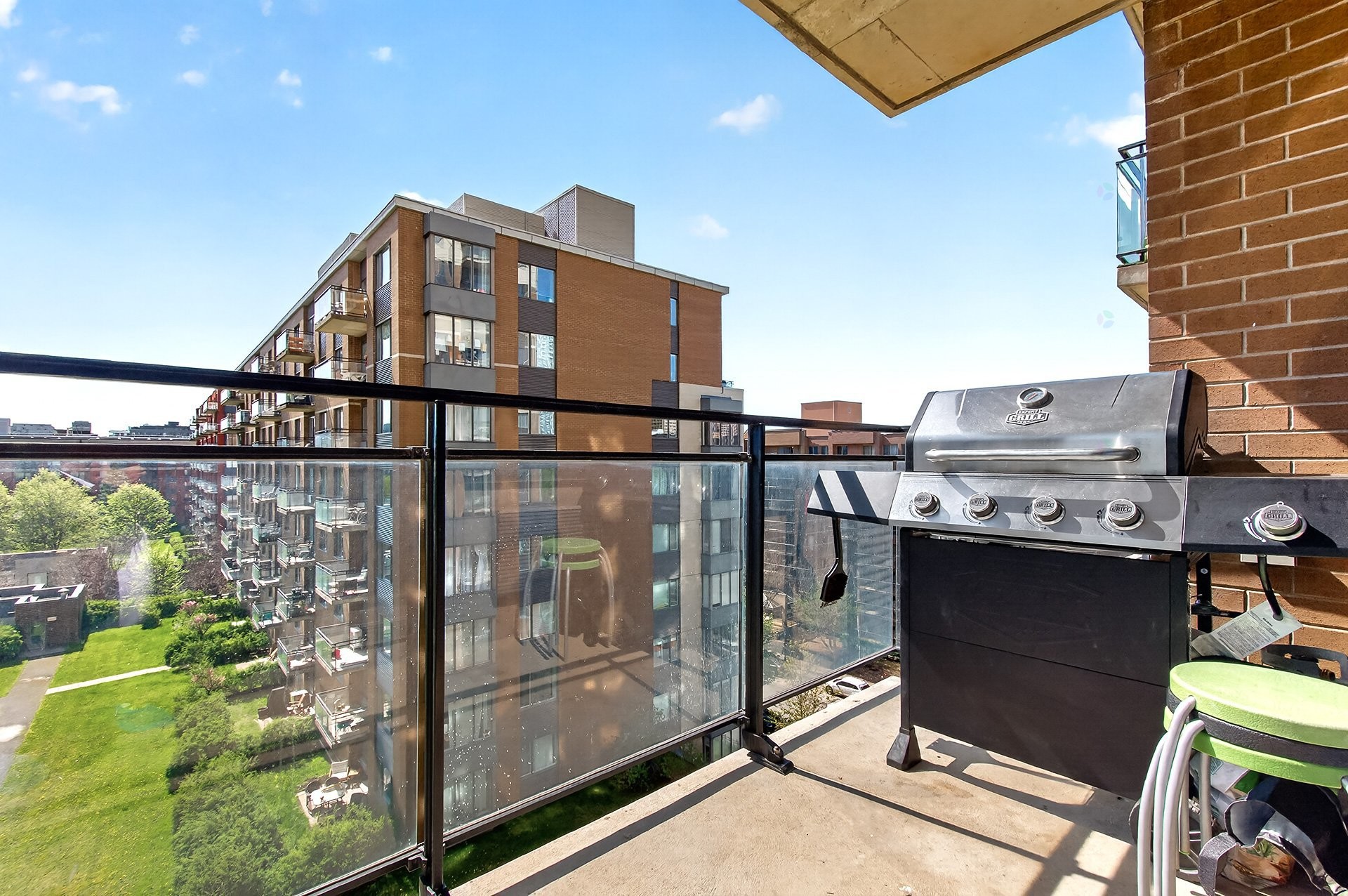 









1280


Rue St-Jacques

, 805,
Montréal (Ville-Marie),




QC
H3C0G1

