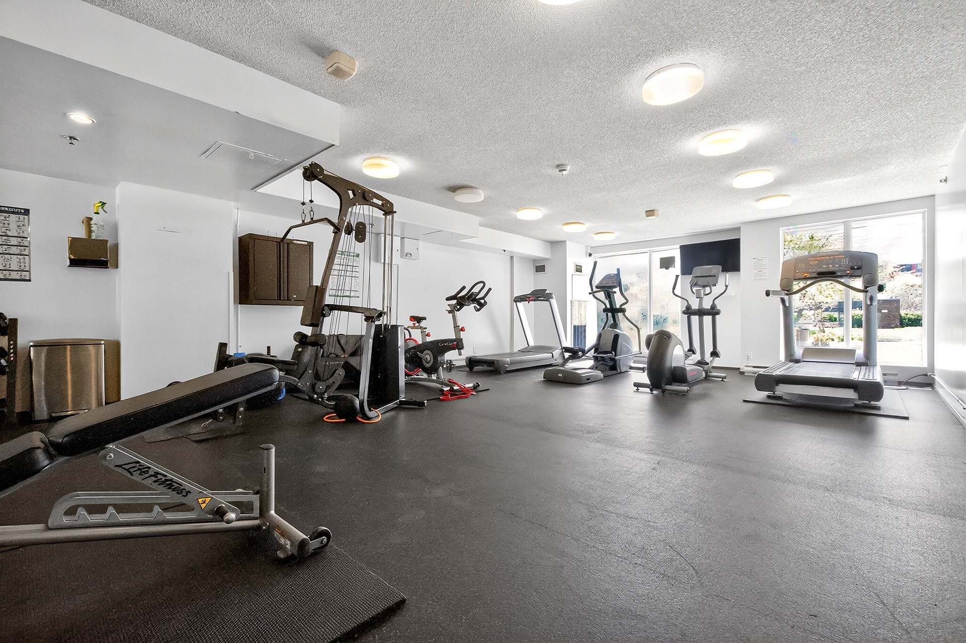 









1280


Rue St-Jacques

, 805,
Montréal (Ville-Marie),




QC
H3C0G1

