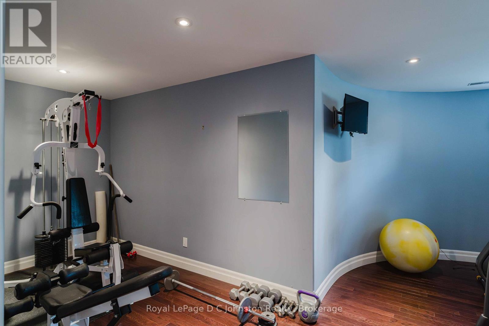 












184 TRILLIUM DRIVE

,
Saugeen Shores,




Ontario
N0H2C2

