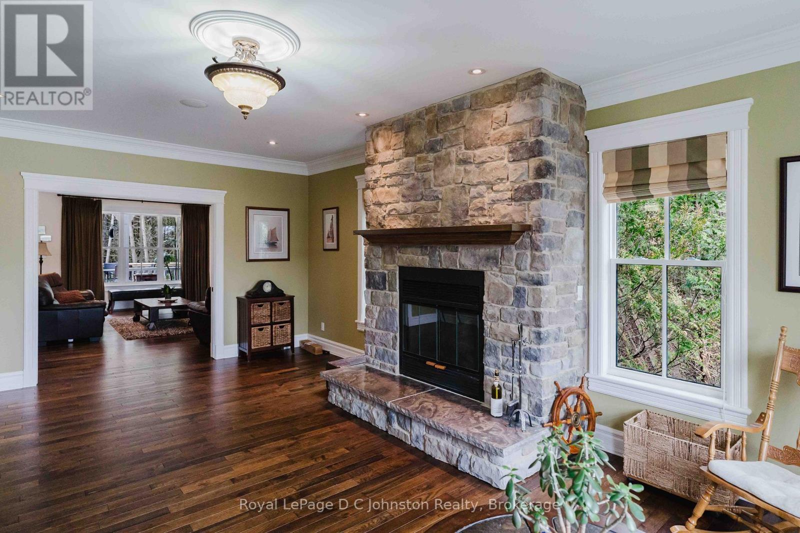 












184 TRILLIUM DRIVE

,
Saugeen Shores,




Ontario
N0H2C2


