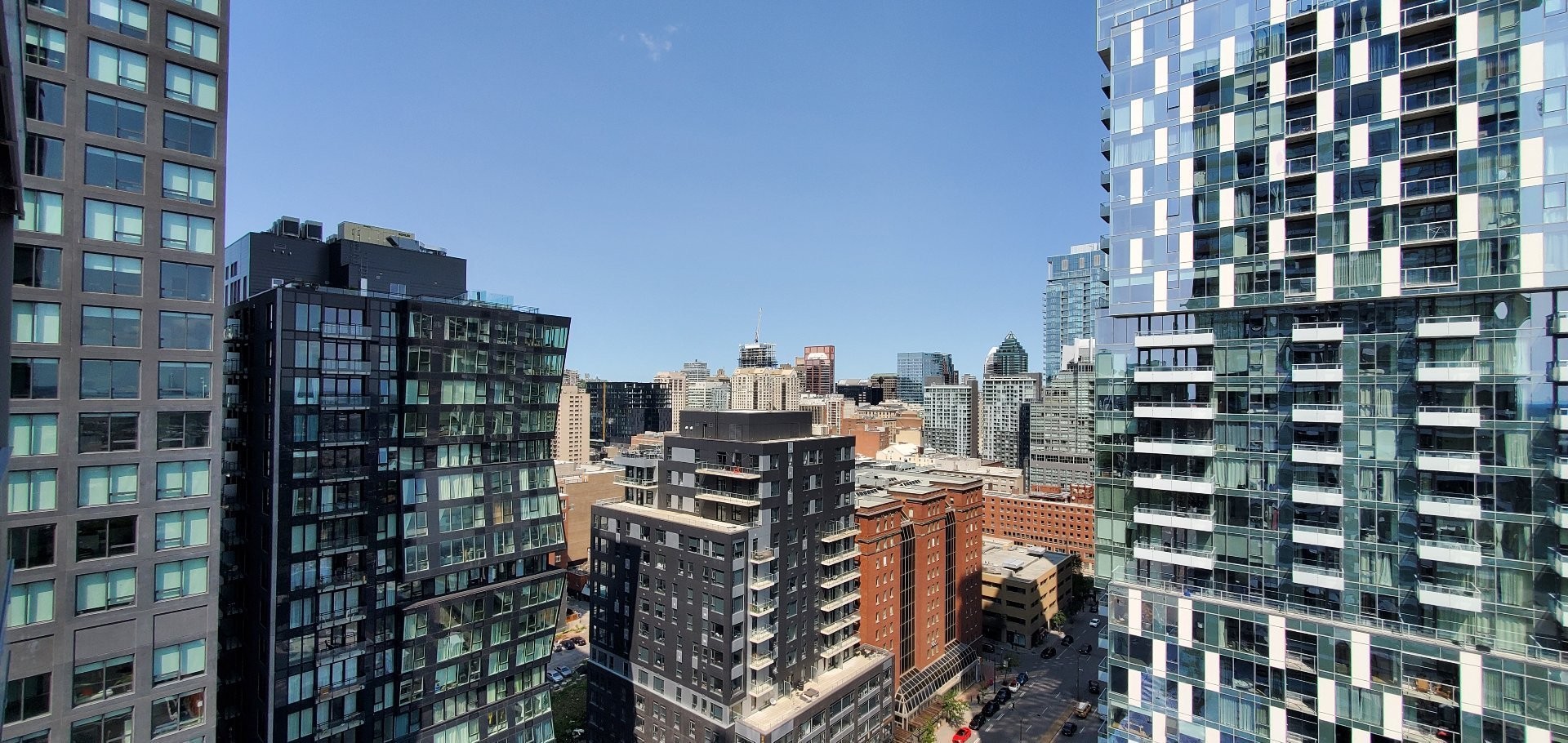 









1500


Boul. René-Lévesque O.

, 1601,
Montréal (Ville-Marie),




QC
H3G0H6

