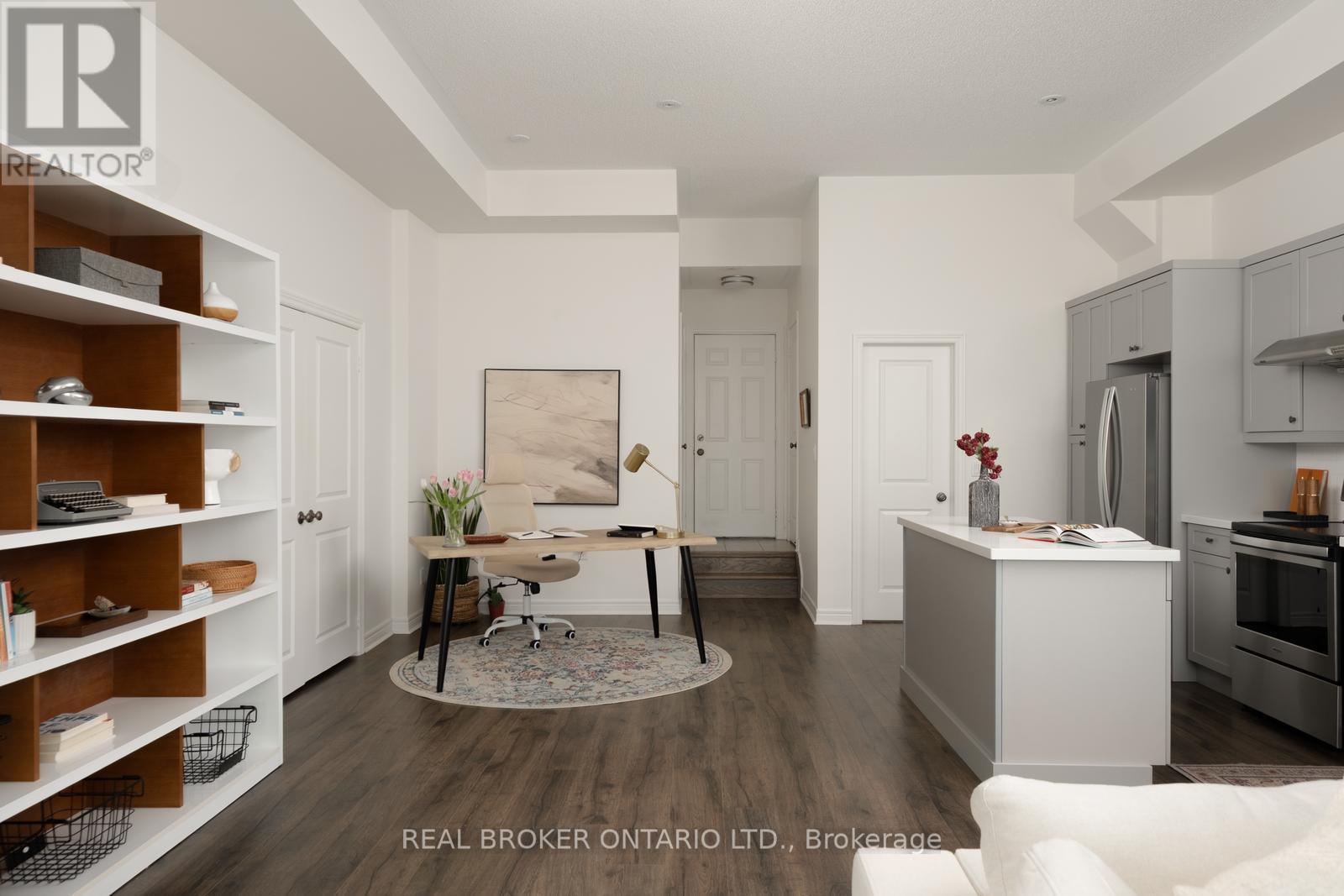 












2 MCDEVITT LANE

,
Caledon,




Ontario
L7C3S4

