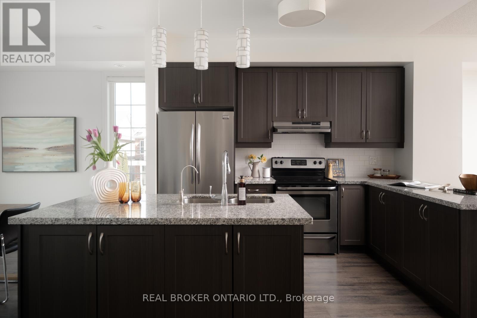












2 MCDEVITT LANE

,
Caledon,




Ontario
L7C3S4

