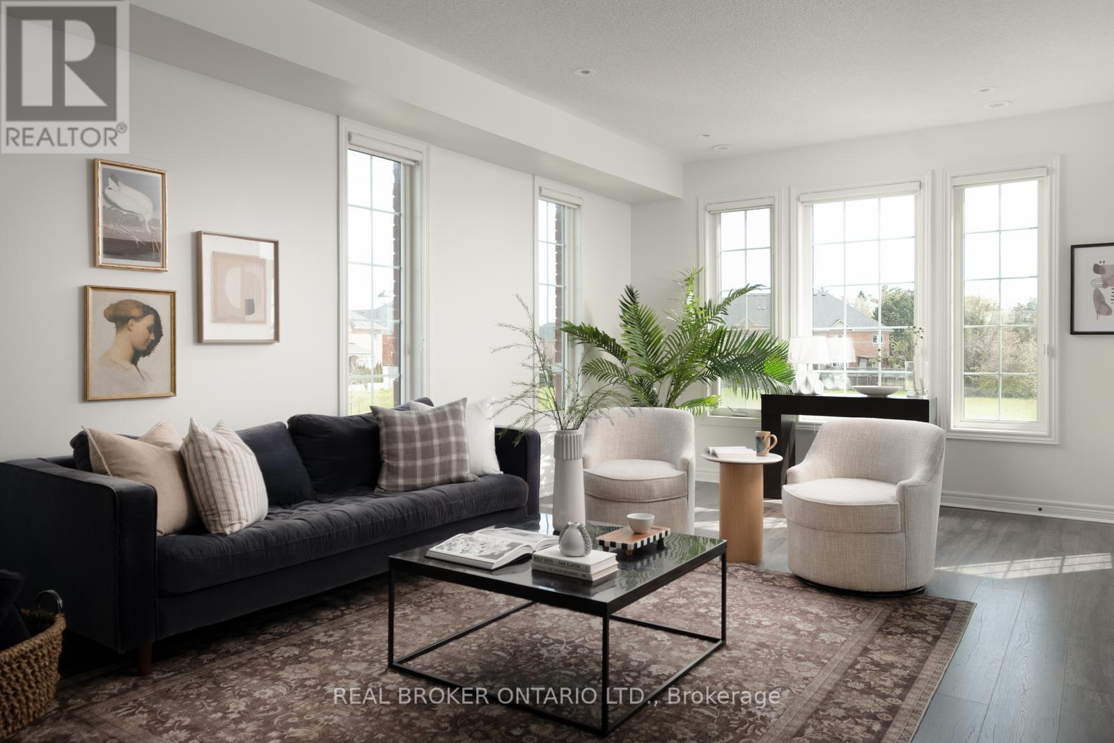 












2 MCDEVITT LANE

,
Caledon,




Ontario
L7C3S4

