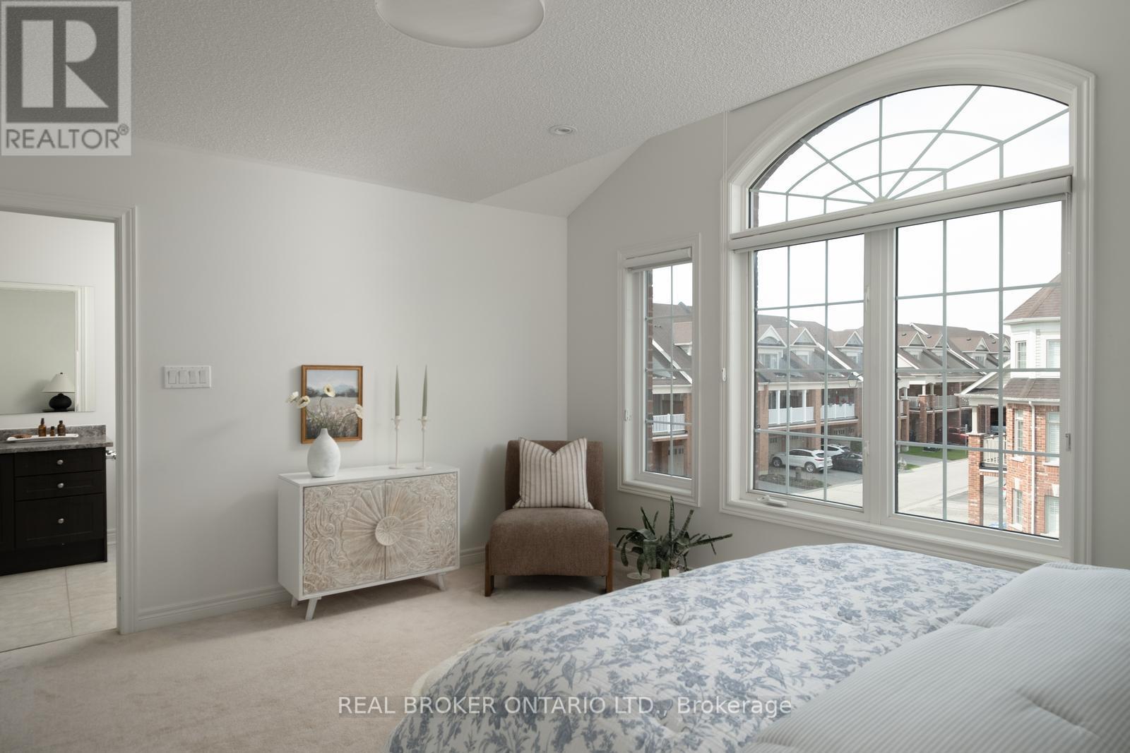 












2 MCDEVITT LANE

,
Caledon,




Ontario
L7C3S4

