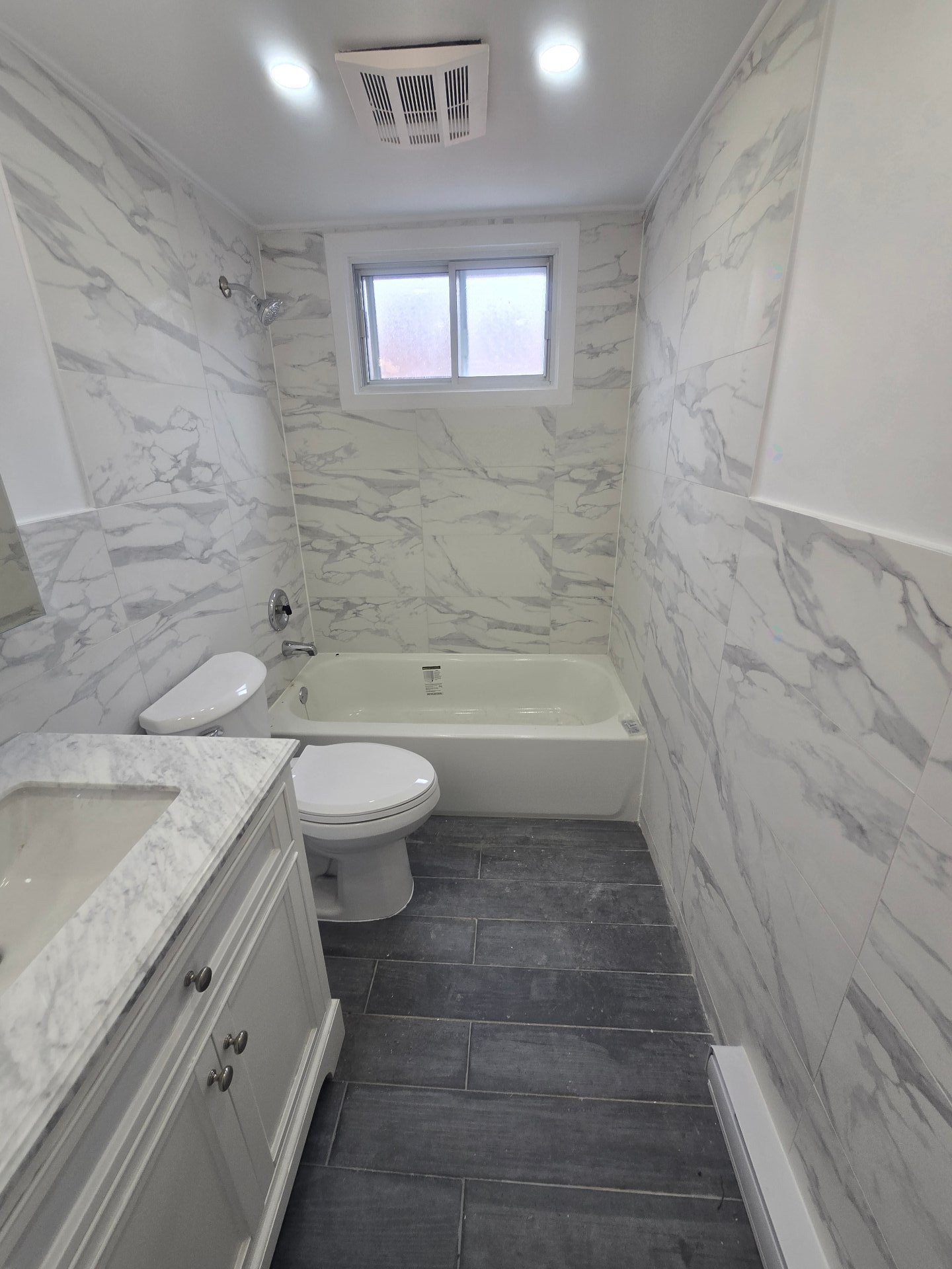 









579

 - 585


15e Avenue

,
Montréal (LaSalle),




QC
H8P2S1

