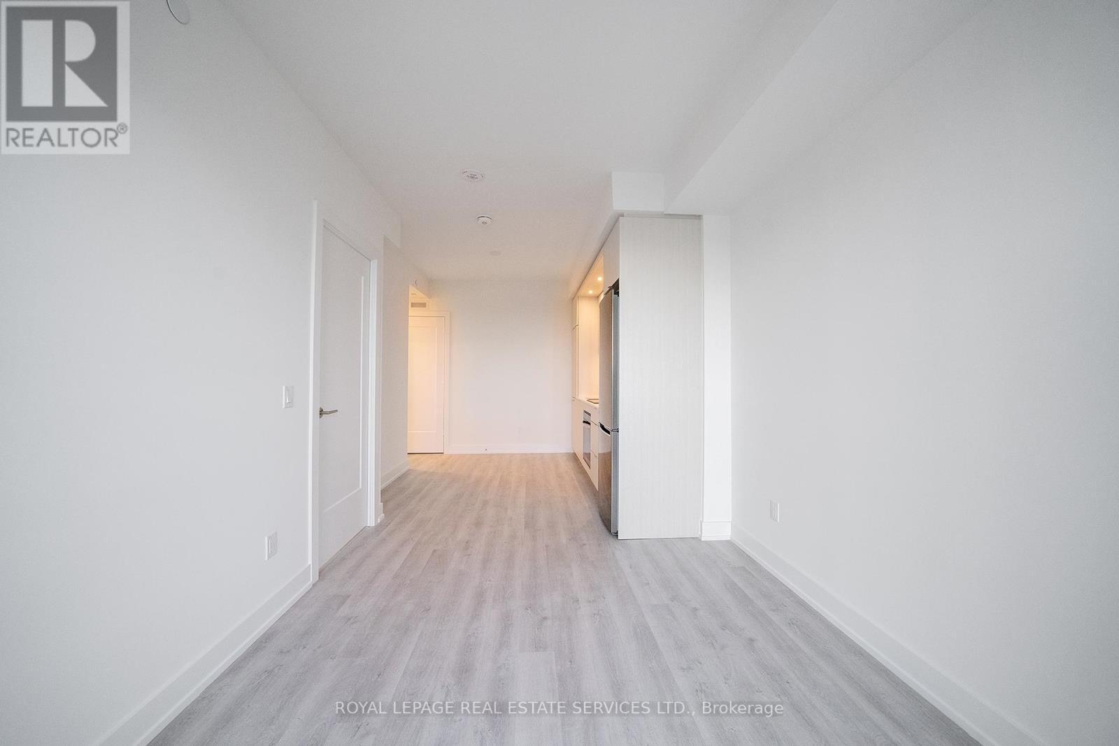 












1207 - 60 CENTRAL PARK ROADWAY

,
Toronto,




Ontario
M9A0E6

