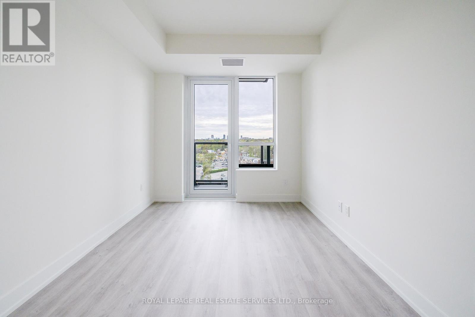 












1207 - 60 CENTRAL PARK ROADWAY

,
Toronto,




Ontario
M9A0E6

